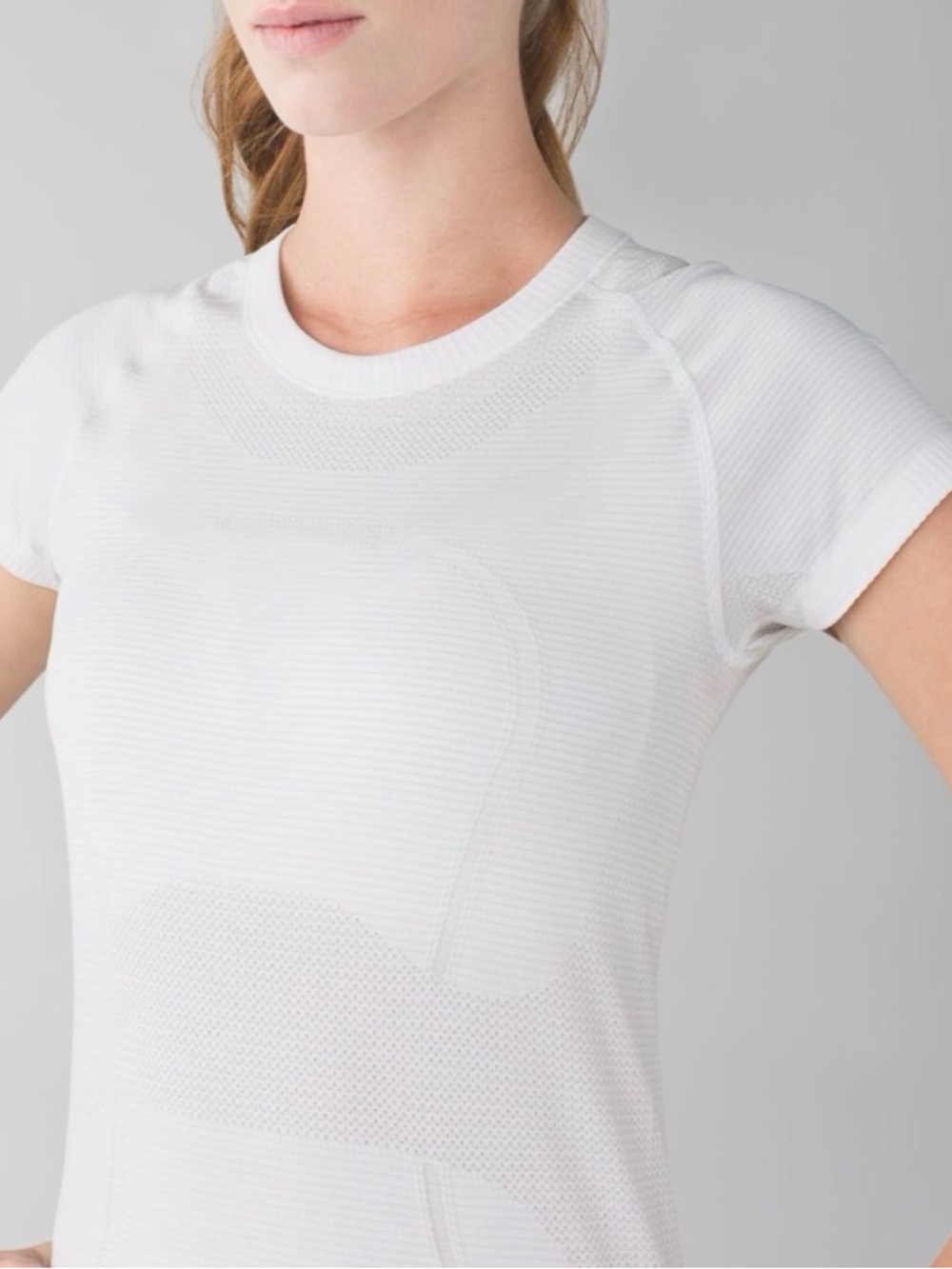 Lululemon Swiftly Tech Short Sleeve
White 12 - Picture 3 of 9